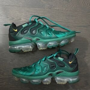 Nike Air VaporMax Plus Green Sneakers